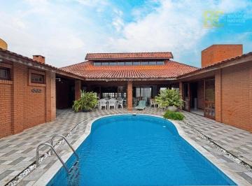 e4950085bc66a050436bc2118272f332b2fef551 · Casa térrea á 100m do mar, com 4 dormitórios á venda - Jardim Imperador - Peruíbe/SP