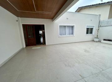 Casa de 1 quarto, Arujá · Casa térrea no centro de Arujá
Recém reformada
Exelente acabamento