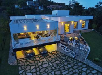Casa de 5 quartos, Brasília · Vendo está linda casa no condomínio Solar da Serra em Brasília