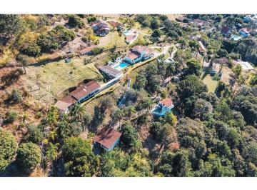 Casa · 275m² · 10 Quartos · 6 Vagas · Casa para venda em Centro de 274.91m² com 10 Quartos, 4 Suites e 6 Garagens