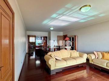 Apartamento · 139m² · 4 Quartos · 2 Vagas · Apartamento para venda em Centro de 139.00m² com 4 Quartos, 1 Suite e 2 Garagens