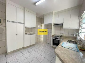 Casa · 210m² · 5 Quartos · 2 Vagas · Casa à Venda com 3 Casas Independentes para Investimento em São Bernardo do Campo