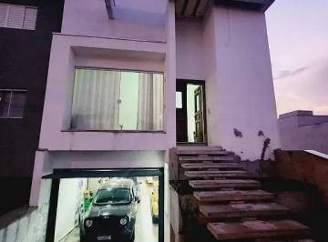 Casa · 262m² · 3 Quartos · 6 Vagas · Casa para venda em Residencial São Bento de 262.00m² com 3 Quartos, 2 Suites e 6 Garagens