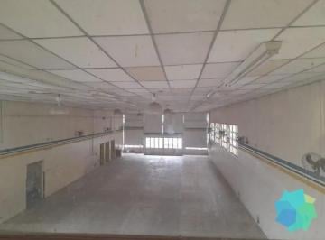 Comercial · 788m² · Galpão / Depósito / Armazém para venda em Centro de 788.00m²