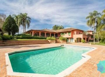 Rural · 2000m² · 6 Quartos · 6 Vagas · Fazenda / Sítio para venda em Centro de 2000.00m² com 6 Quartos, 6 Suites e 6 Garagens