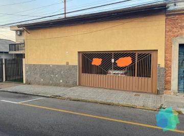 Casa · 334m² · 3 Quartos · 2 Vagas · Casa para venda em Centro de 334.34m² com 3 Quartos, 1 Suite e 2 Garagens