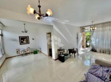 Casa · 205m² · 4 Quartos · 2 Vagas · CASA MUITO BEM LOCALIZADA NO BAIRRO JARDIM SÃO PEDRO
