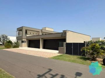 Casa · 560m² · 3 Quartos · 6 Vagas · Casa para venda em Terras De Monte Serrat de 560.00m² com 3 Quartos, 3 Suites e 6 Garagens
