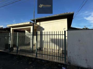 Casa · 189m² · 2 Quartos · 1 Vaga · Casa para venda em Centro de 189.00m² com 2 Quartos, 2 Suites e 1 Garagem
