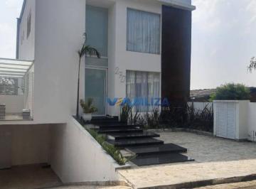 Casa · 380m² · 4 Quartos · 2 Vagas · Sobrado para venda e aluguel em Arujázinho Iv de 380.00m² com 4 Quartos, 3 Suites e 2 Garagens