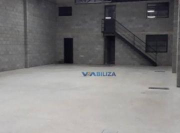 Comercial · 290m² · 8 Vagas · Galpão / Depósito / Armazém para venda em Cidade Aracilia de 290.00m² com 8 Garagens