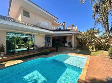 Casa · 267m² · 3 Quartos · 4 Vagas · Casa de Condomínio para alugar em Aparecidinha de 267.00m² com 3 Quartos, 3 Suites e 4 Garagens