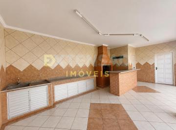 Casa · 247m² · 3 Quartos · 2 Vagas · Casa para venda em Paraíso de 247.00m² com 3 Quartos, 2 Suites e 2 Garagens