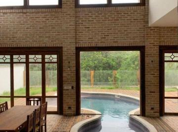 Casa · 720m² · 4 Quartos · Casa de Condomínio para venda e aluguel em Aldeia Da Serra de 720.00m² com 4 Quartos e 4 Suites