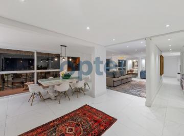 Casa · 556m² · 4 Quartos · 4 Vagas · Casa para venda em Centro de 556.00m² com 4 Quartos, 4 Suites e 4 Garagens