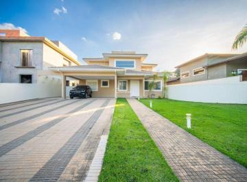 Casa · 400m² · 4 Quartos · 6 Vagas · Casa de Condomínio para venda em Jardim Passárgada I de 400.00m² com 4 Quartos, 4 Suites e 6 Garagen