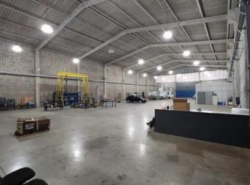 Comercial · 1920m² · 30 Vagas · Galpão / Depósito / Armazém para venda e aluguel em Iporanga de 1920.00m² com 30 Garagens