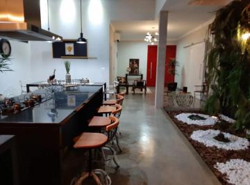 Casa · 288m² · 3 Quartos · 4 Vagas · Casa para venda e aluguel em Chácara Junqueira de 288.00m² com 3 Quartos, 3 Suites e 4 Garagens