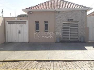 Comercial · 214m² · 3 Quartos · 2 Vagas · Prédio Comercial para venda e aluguel em Centro de 214.00m² com 3 Quartos, 1 Suite e 2 Garagens