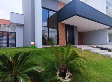 Casa · 210m² · 3 Quartos · 4 Vagas · Casa para venda e aluguel em Itapeva de 210.00m² com 3 Quartos, 3 Suites e 4 Garagens