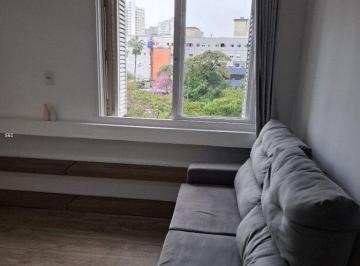 Apartamento · 30m² · 1 Quarto · 1 Vaga · Apartamento em Centro Histórico