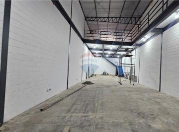 Comercial · 550m² · Galpão / Depósito / Armazém para alugar em Cerâmica de 550.00m²