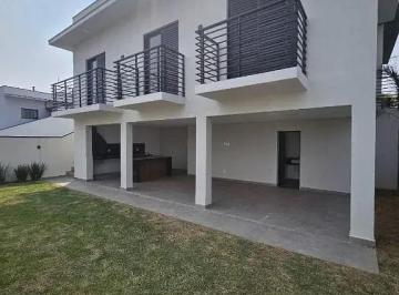 Casa de 3 quartos, Salto · Casa para venda em Residencial Central Parque de 205.00m² com 3 Quartos, 1 Suite e 4 Garagens