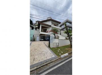 Casa · 268m² · 3 Quartos · Casa de Condomínio para venda em Arujá V de 268.00m² com 3 Quartos e 1 Suite