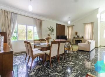 Casa · 244m² · 3 Quartos · 10 Vagas · Casa para venda em Terras De Monte Serrat de 244.00m² com 3 Quartos, 3 Suites e 10 Garagens