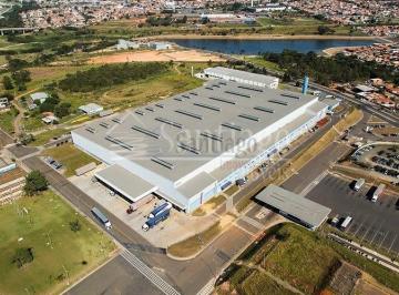 Comercial · 32000m² · 54 Vagas · Galpão / Depósito / Armazém para alugar em Santa Esmeralda de 32000.00m² com 54 Garagens
