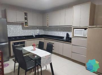 Casa · 200m² · 2 Quartos · 2 Vagas · Casa para venda em Jardim Saltense de 200.00m² com 2 Quartos e 2 Garagens