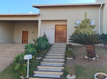Casa · 428m² · 3 Quartos · 2 Vagas · Casa para venda em Jardim Portal Dos Ipês de 427.84m² com 3 Quartos, 3 Suites e 2 Garagens