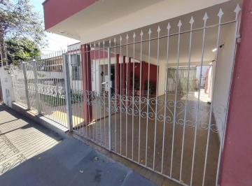Casa · 263m² · 5 Quartos · 3 Vagas · Casa para venda em Centro de 263.00m² com 5 Quartos, 1 Suite e 3 Garagens