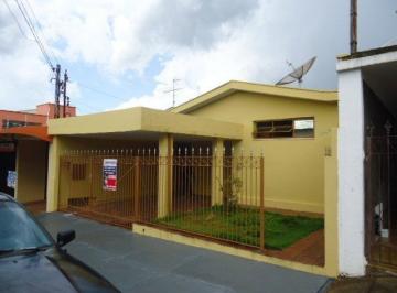 Casa · 160m² · 3 Quartos · 2 Vagas · Casa para venda em Centro de 160.00m² com 3 Quartos e 2 Garagens