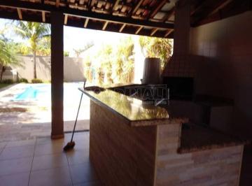 Casa · 416m² · 3 Quartos · 7 Vagas · Casa para venda em Centro de 416.00m² com 3 Quartos, 3 Suites e 7 Garagens