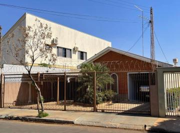 Casa · 163m² · 3 Quartos · 3 Vagas · Casa para venda em Centro de 163.00m² com 3 Quartos, 1 Suite e 3 Garagens