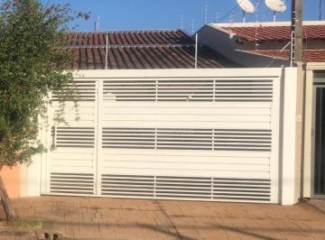 Casa · 214m² · 4 Quartos · 2 Vagas · Casa para venda em Jardim Das Estações (vila Xavier) de 214.00m² com 4 Quartos, 1 Suite e 2 Garagens