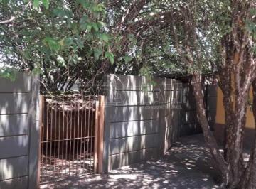 Casa · 264m² · 3 Quartos · 4 Vagas · Casa para venda em Centro de 264.00m² com 3 Quartos e 4 Garagens