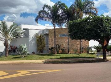 Casa · 300m² · 4 Quartos · 4 Vagas · Casa de Condomínio para venda em Village Damha I de 300.00m² com 4 Quartos, 3 Suites e 4 Garagens