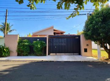 Casa · 210m² · 3 Quartos · 4 Vagas · Casa de Condomínio para venda em Jardim Dos Flamboyants de 210.00m² com 3 Quartos, 1 Suite e 4 Garag