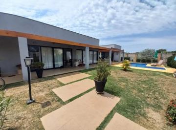 Rural · 336m² · 3 Quartos · 8 Vagas · Fazenda / Sítio para venda em Quinta Dos Buritis de 336.00m² com 3 Quartos, 2 Suites e 8 Garagens