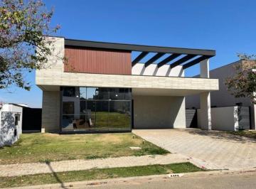 Casa · 249m² · 3 Quartos · 1 Vaga · Casa para venda em Alphaville Nova Esplanada 3 de 249.00m² com 3 Quartos, 3 Suites e 1 Garagem