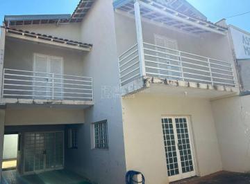 Casa · 100m² · 3 Quartos · Sobrado para venda em Jardim Indaiá de 100.00m² com 3 Quartos e 1 Suite