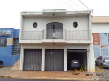 Casa · 394m² · 3 Quartos · 5 Vagas · Casa para venda em Centro de 394.00m² com 3 Quartos, 1 Suite e 5 Garagens