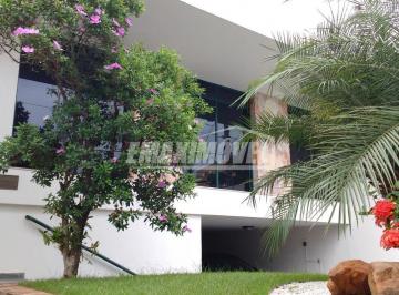 Casa · 312m² · 2 Quartos · 6 Vagas · Casa para alugar em Jardim Paulistano de 312.00m² com 2 Quartos, 1 Suite e 6 Garagens