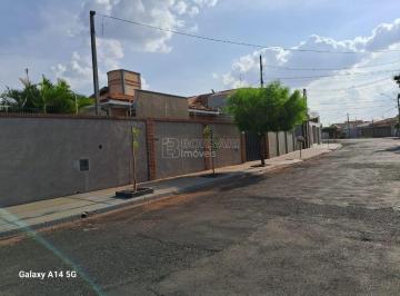 Casa · 282m² · 3 Quartos · 4 Vagas · Casa para venda em Vila Xavier (vila Xavier) de 282.00m² com 3 Quartos, 1 Suite e 4 Garagens