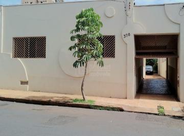 Casa · 216m² · 4 Quartos · 3 Vagas · Casa para venda em Centro de 216.00m² com 4 Quartos e 3 Garagens