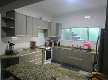 Casa · 220m² · 3 Quartos · 2 Vagas · Casa para venda em Jardim Rosália Alcolea de 220.00m² com 3 Quartos, 1 Suite e 2 Garagens