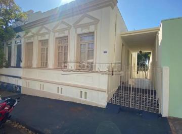 Casa · 110m² · 3 Quartos · 4 Vagas · Casa para venda em Centro de 110.00m² com 3 Quartos e 4 Garagens