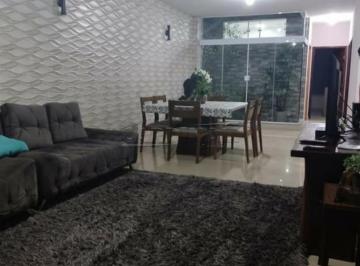 Casa · 180m² · 3 Quartos · 5 Vagas · Casa para venda em Jardim Das Torres Prolongamento de 180.00m² com 3 Quartos, 1 Suite e 5 Garagens